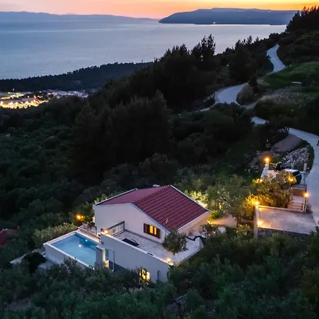 - Amare S Prekrasnim Pogledom Na More, Infinity Bazen Villa Makarska