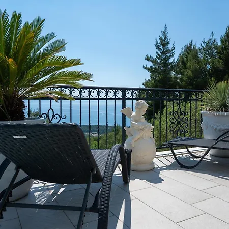 - Amare S Prekrasnim Pogledom Na More, Infinity Bazen Makarska